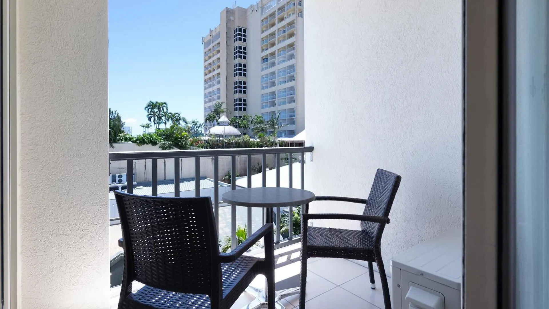 Apartment City Quays Accommodation 2 Cairns Australia